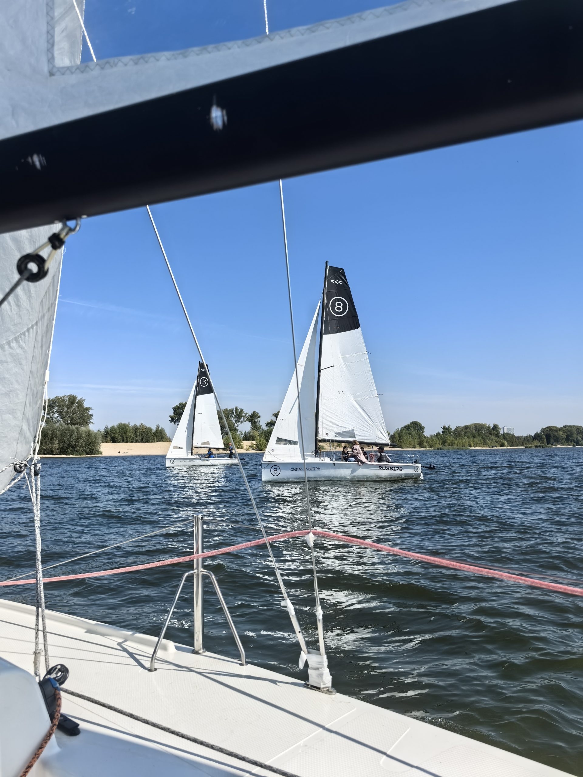 Регата-2025 в честь Дня работника нефтяной и газовой промышленности